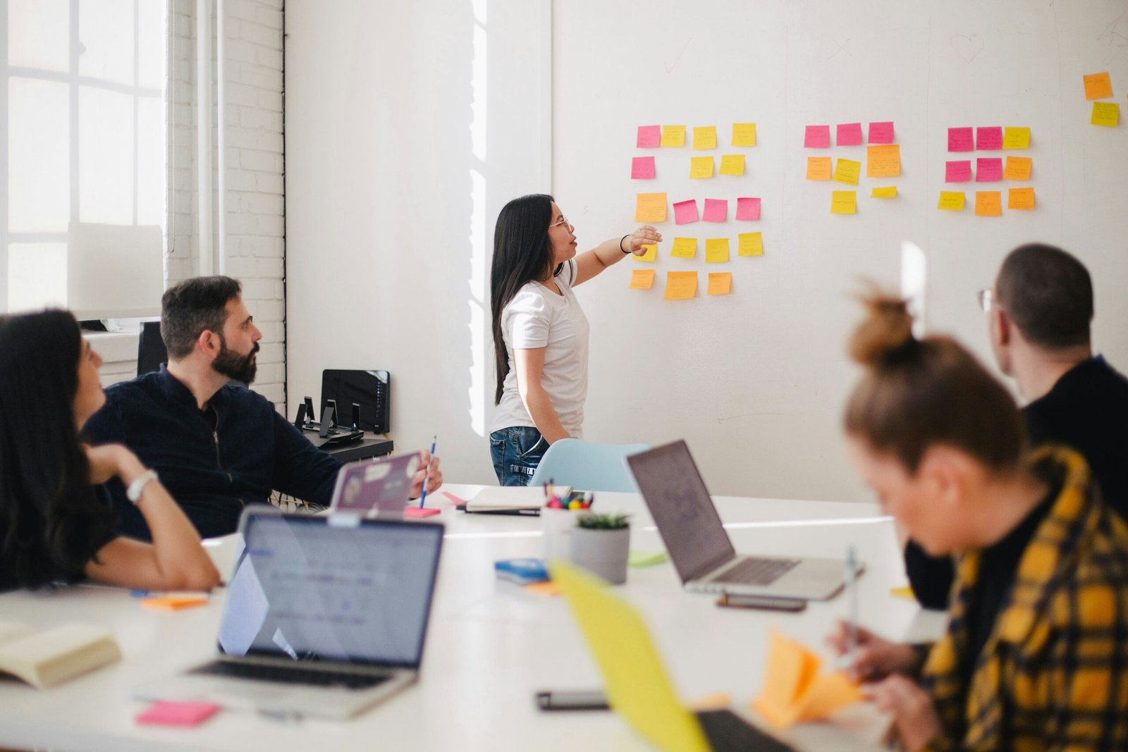 Best Fonts for Startups: Build Your Brand from the First Letter